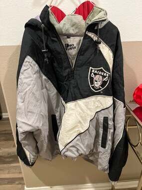 Vintage 90s Pro Player by Daniel Young Oakland Raiders Puffer Half-Zip Pullover